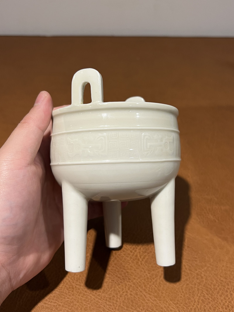 十七世纪 德化饕餮纹鼎炉 - 图4
