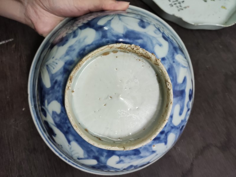 明 青花菊花纹折沿碗 - 图6