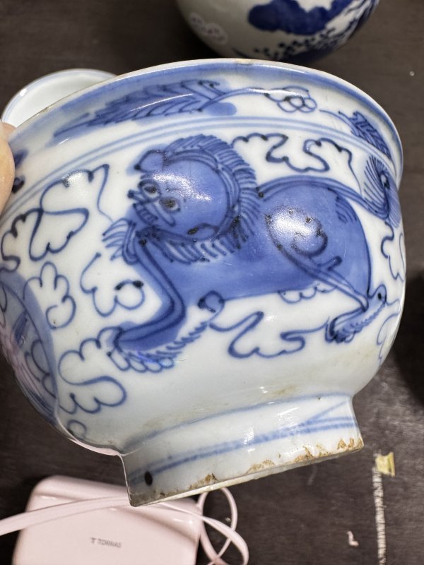 清 青花狮子绣球纹碗一对 - 图18