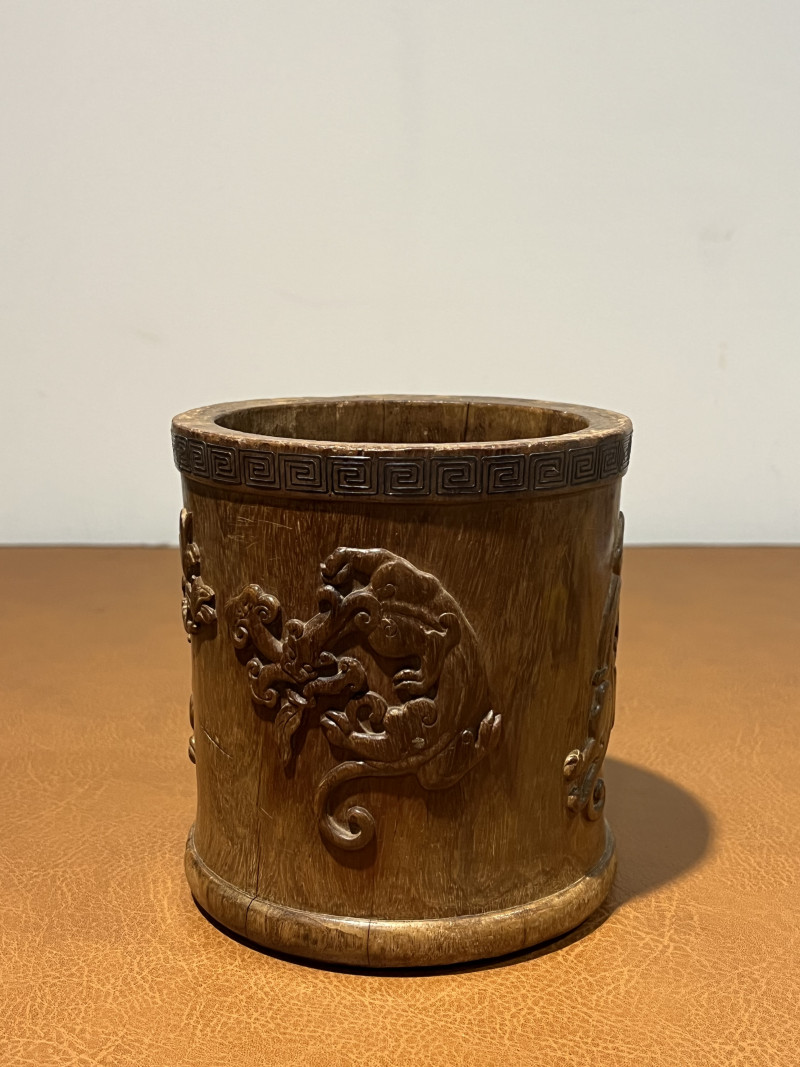 清早期 黄花梨浮雕螭龙笔筒 - 图2