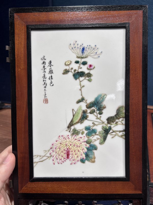 1938年作 李明亮粉彩四季虫草图册页瓷板一套（四幅） - 图5