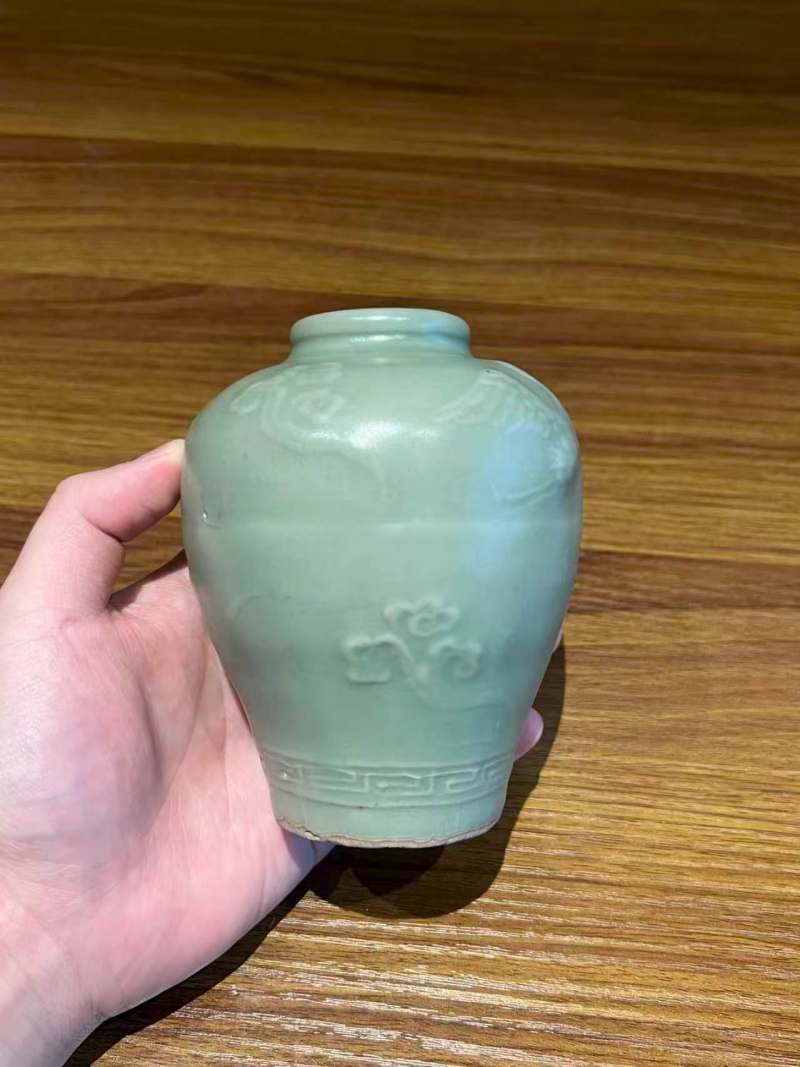 明 龙泉刻云鹤纹小罐 - 图3