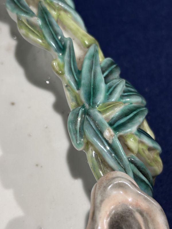 民国 粉彩梅竹灵芝雕塑笔洗 - 图4