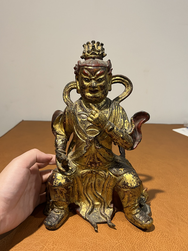 明 铜漆金天王像 - 图2