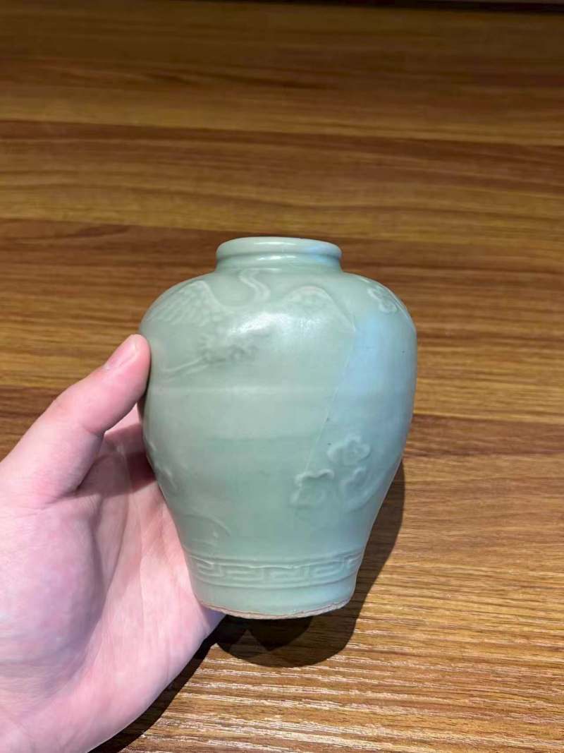 明 龙泉刻云鹤纹小罐 - 图4