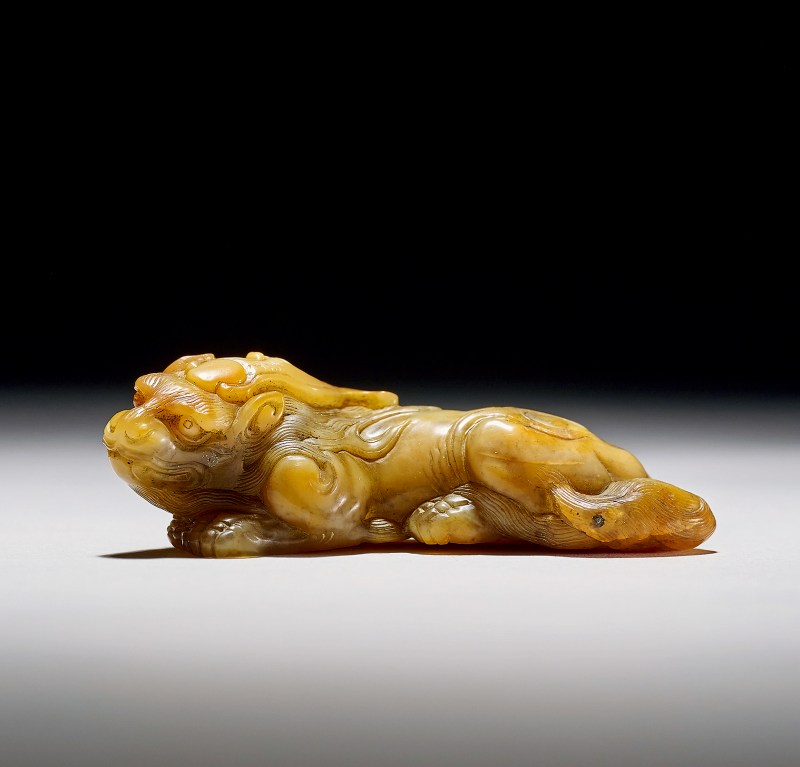 清 寿山石瑞兽镇纸