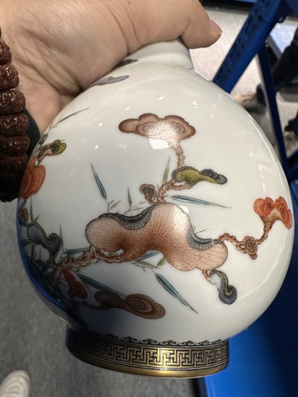 民国 珐琅彩福至心灵图瓶 - 图2