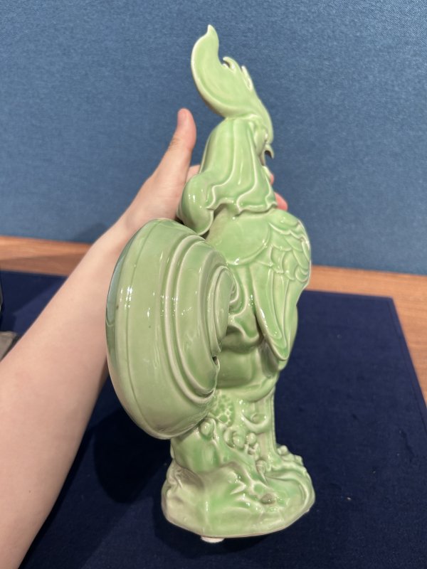 1950～60年作 曾龙升粉彩青釉雄鸡瓷塑 - 图6
