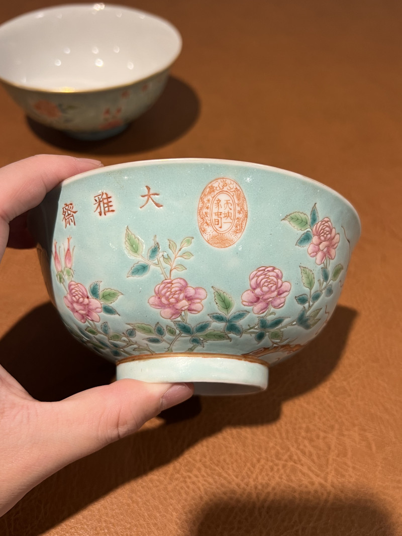 清光绪 松石绿地粉彩紫藤花鸟纹碗（一对） - 图2