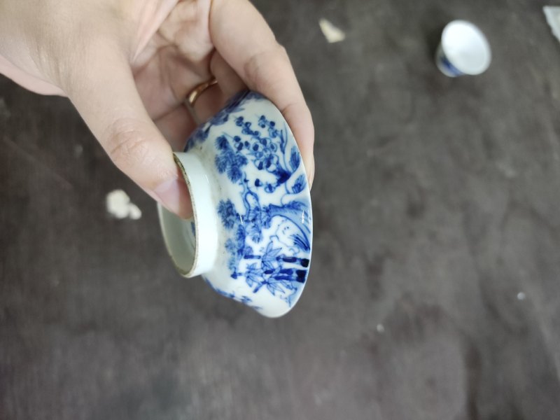 清 青花山水纹杯、青花人物纹杯 - 图10