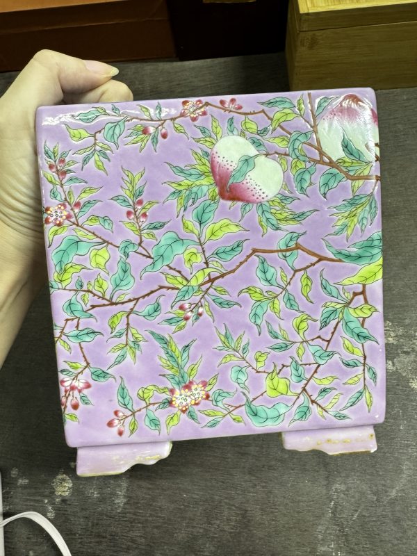 清 粉彩花鸟四方花盆一对 - 图5
