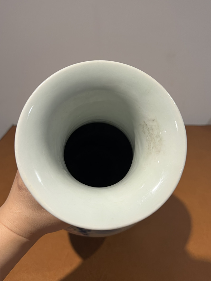 清中期 青花山水人物纹橄榄瓶 - 图12