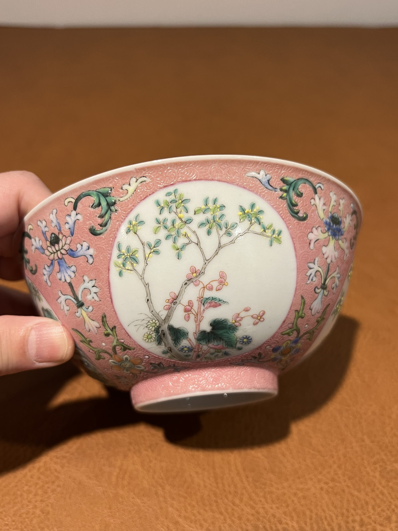清道光 粉地洋彩轧道开光丹桂飘香纹节令膳碗 - 图9