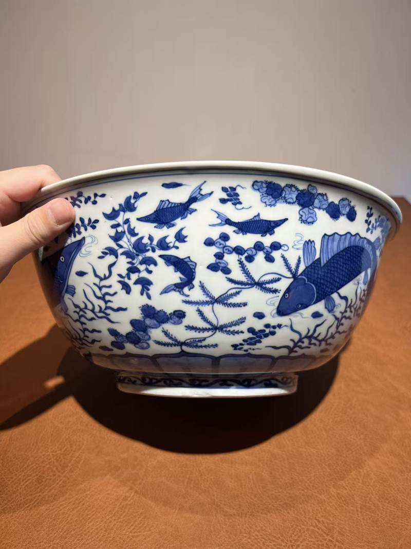 明万历 青花鱼藻纹大碗 - 图8