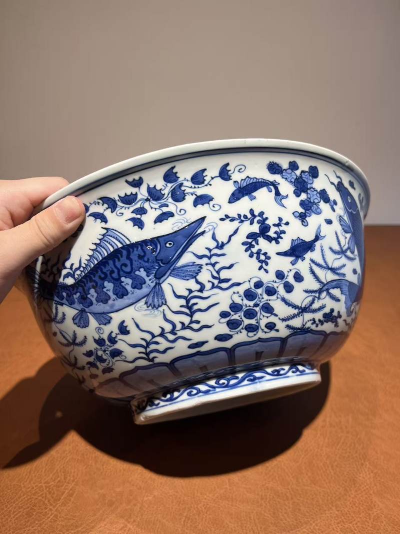 明万历 青花鱼藻纹大碗 - 图11