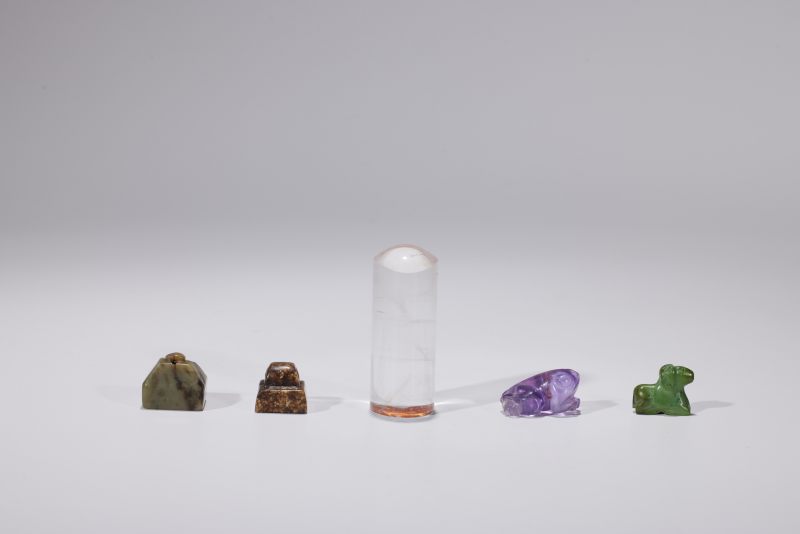 明清  水晶、碧玺、绿松、白玉等印章五件一组 - 图3