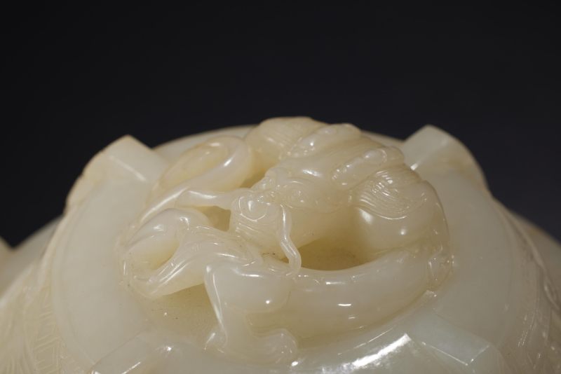 清  白玉冠耳簋式香炉 - 图7
