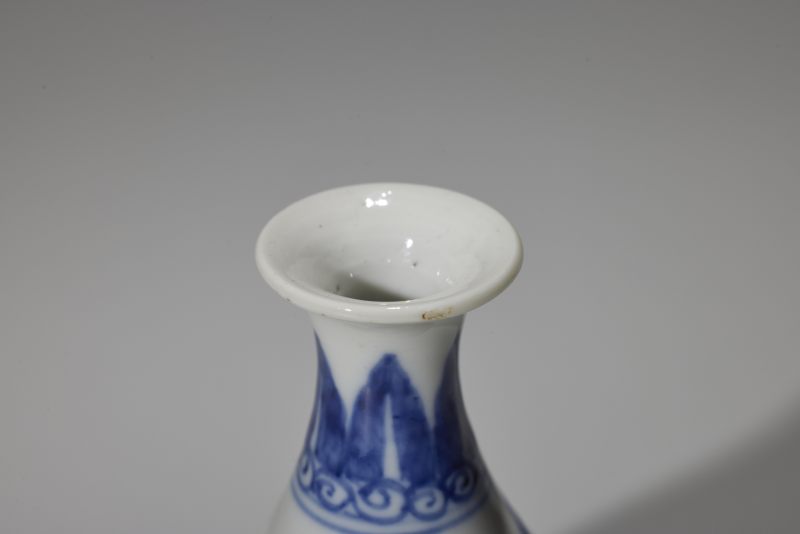 清康熙  青花岁寒三友图小玉壶春瓶 - 图5