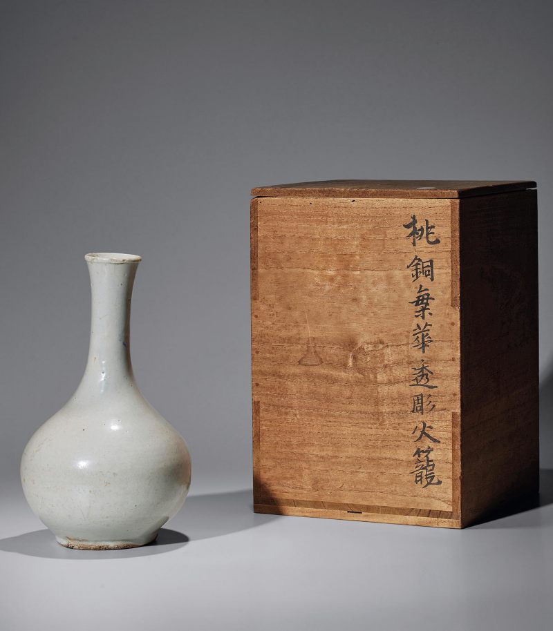 明  李朝瓷胆瓶