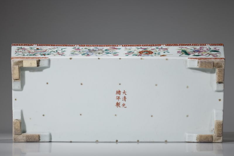 清光绪  粉彩暗八仙纹长方形水仙盆 - 图8
