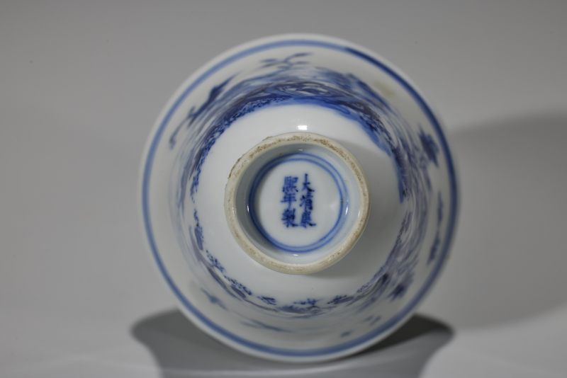清  青花花鸟纹钟形杯一对 - 图7