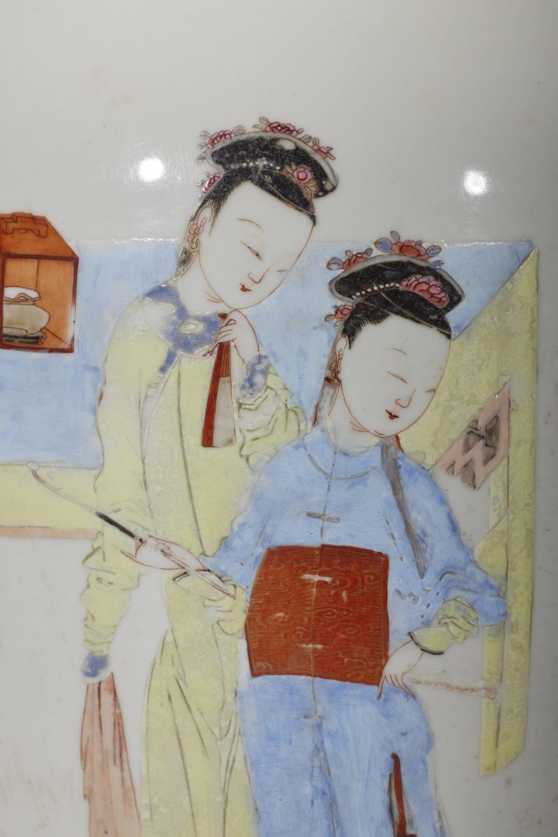 清雍正  粉彩仕女观音瓶 - 图4