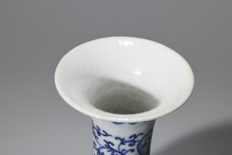 清  青花云龙穿花纹赏瓶 - 图6