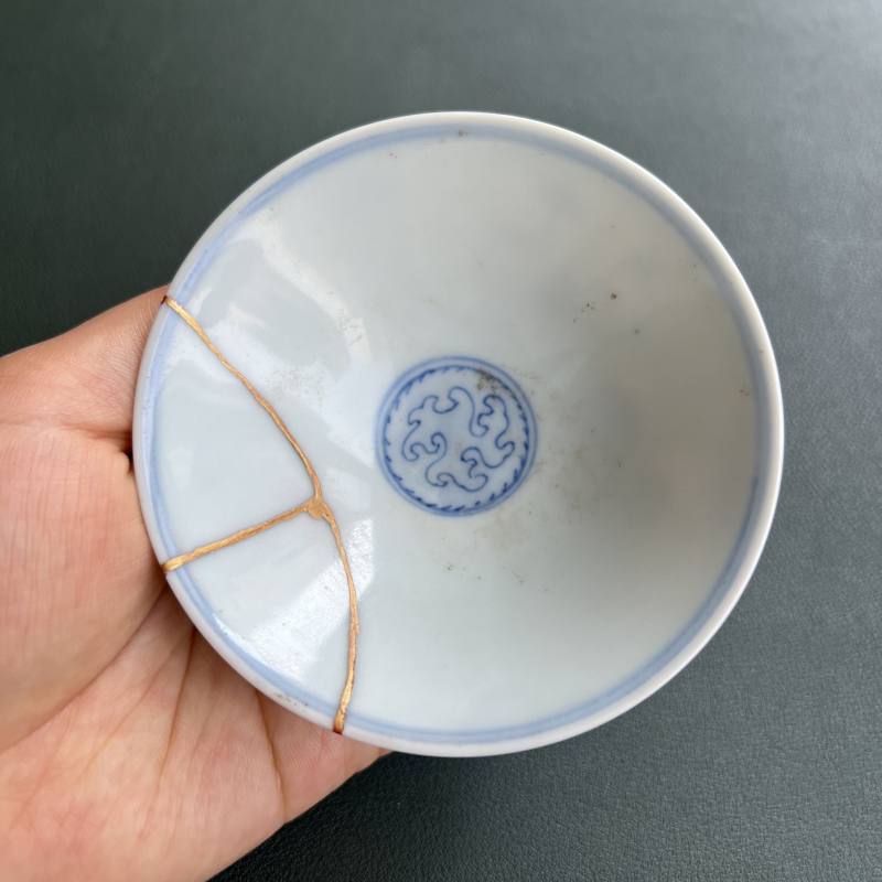明 仿成化青花折枝花卉纹斗笠盏 - 图7