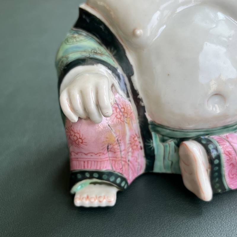清雍正 粉彩瓷塑弥勒像 - 图13