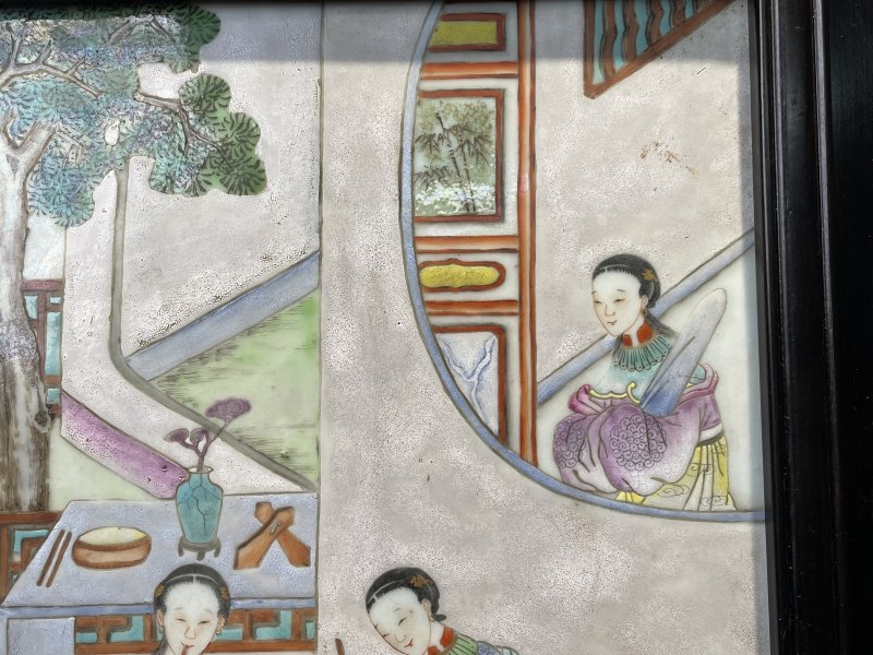 清乾隆 粉彩金线池人物故事图插屏 - 图7