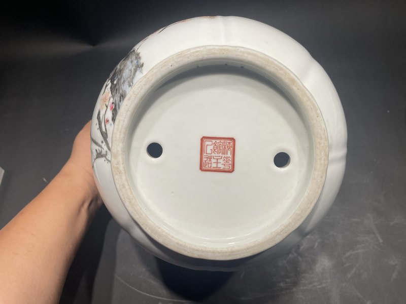 民国 粉彩折枝梅花花口花盆一对 - 图10