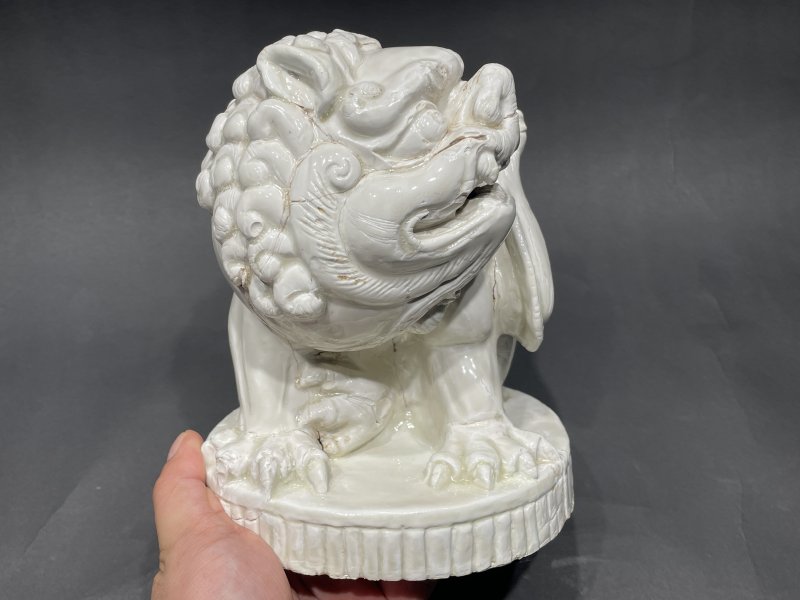 明 邢窑白釉狮子瓷塑 - 图3