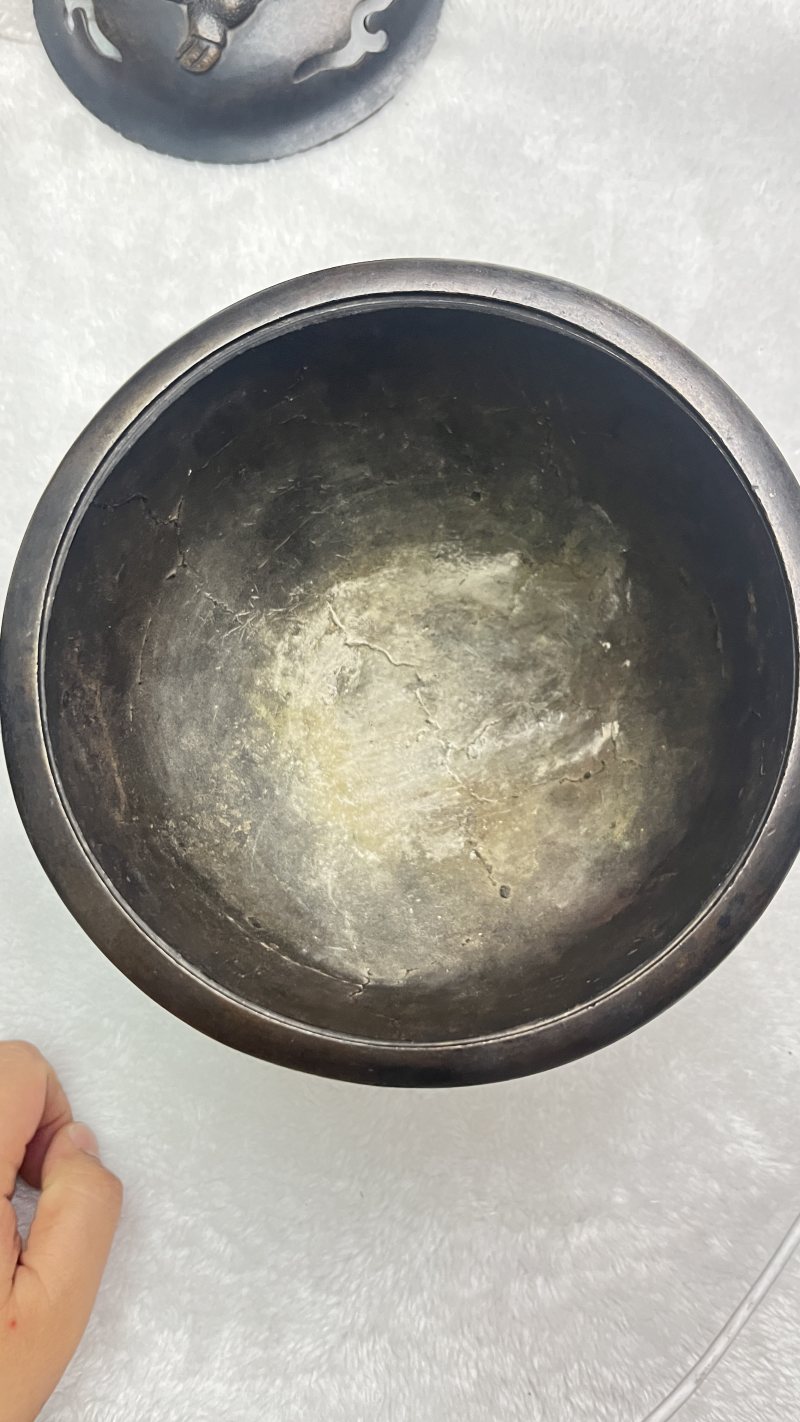 铜仰钟式龙钮熏炉 - 图7