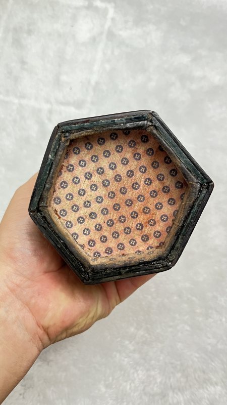 木胎玻璃画山水诗文六方笔筒 - 图6