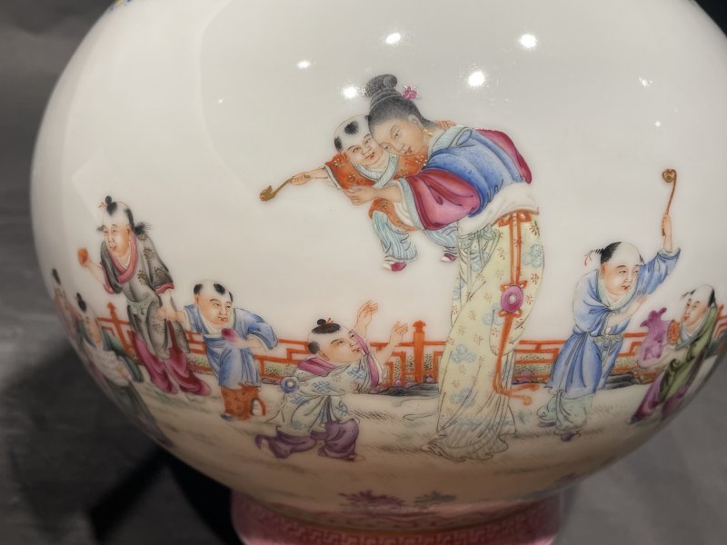 民国 粉彩婴戏图赏瓶 - 图7