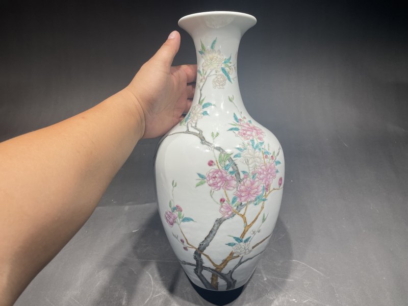 清雍正 御制粉彩碧桃花观音尊 - 图2