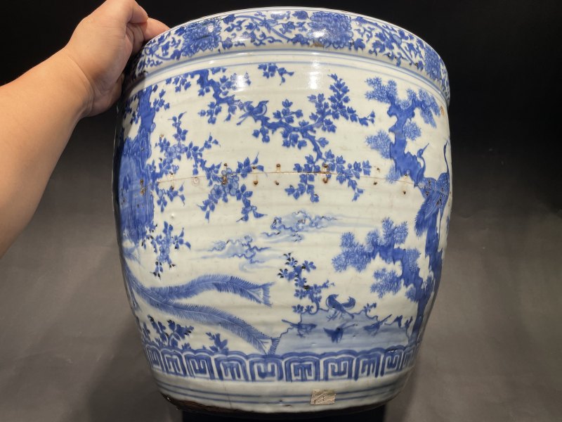 明嘉靖 青花五伦图大缸 - 图3