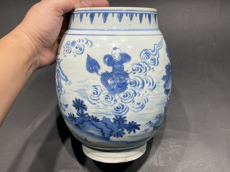 明崇祯 青花张仙送子图莲子罐 - 图5