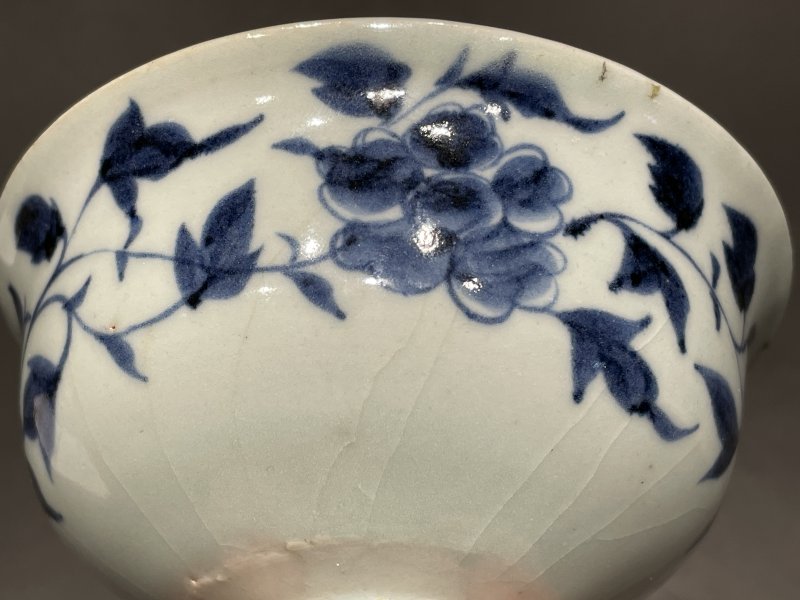 元 青花缠枝花卉高足杯 - 图7