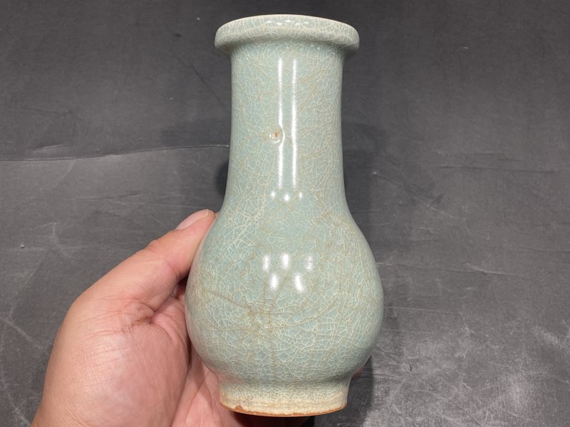 明 龙泉官粉青釉箸瓶（溪口窑） - 图3