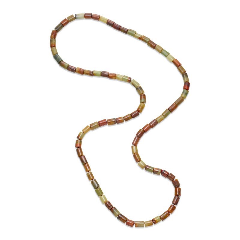 晚清 或含更早管珠 仿古玉石及硬石管珠一串 | A LONG STRAND OF JADE AND HARDSTONE BEADS