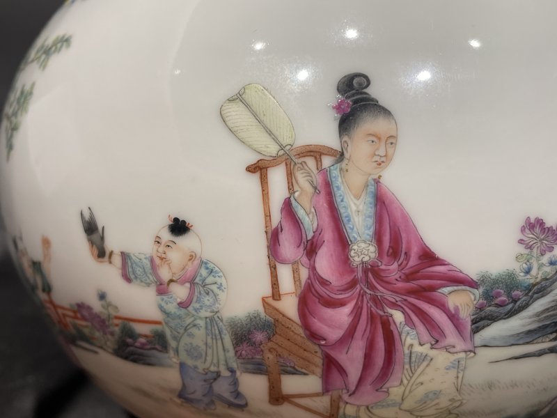 民国 粉彩婴戏图赏瓶 - 图9