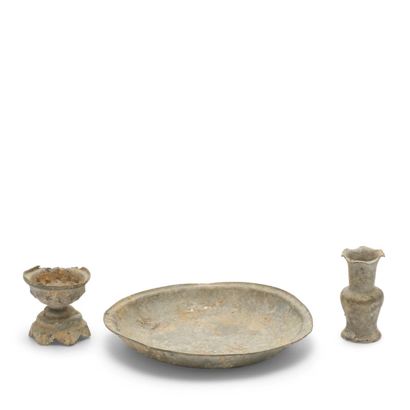 宋 銀袖珍小瓶及盤一組三件 | THREE MINIATURE SILVER VESSELS
