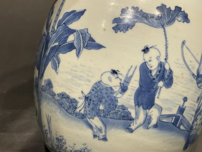 明崇祯 青花张仙送子图莲子罐 - 图8