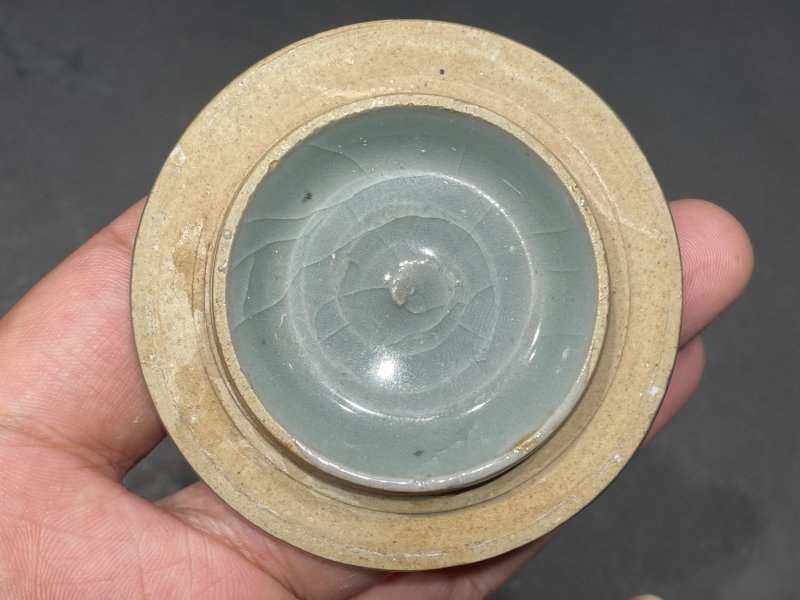 明 龙泉窑青釉象钮盖罐 - 图6