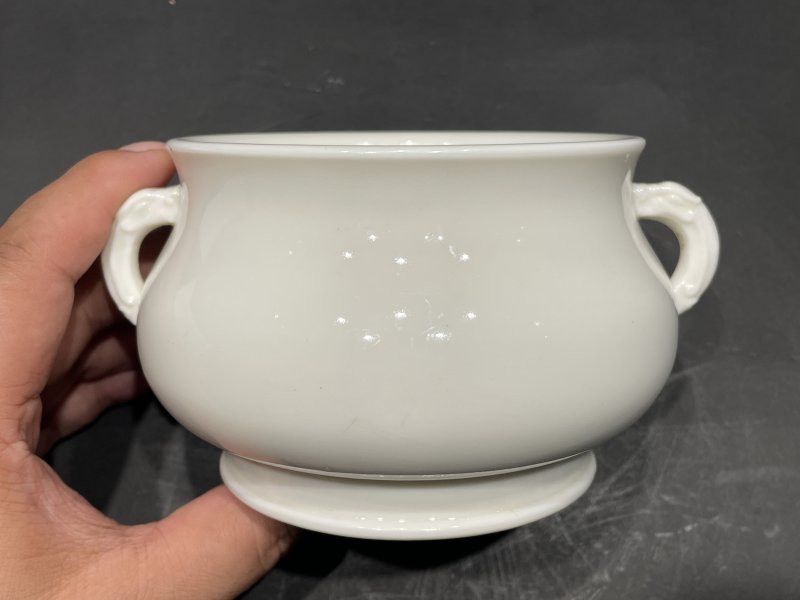 明晚期 德化丁水奇珍款夔龙耳簋式炉 - 图2