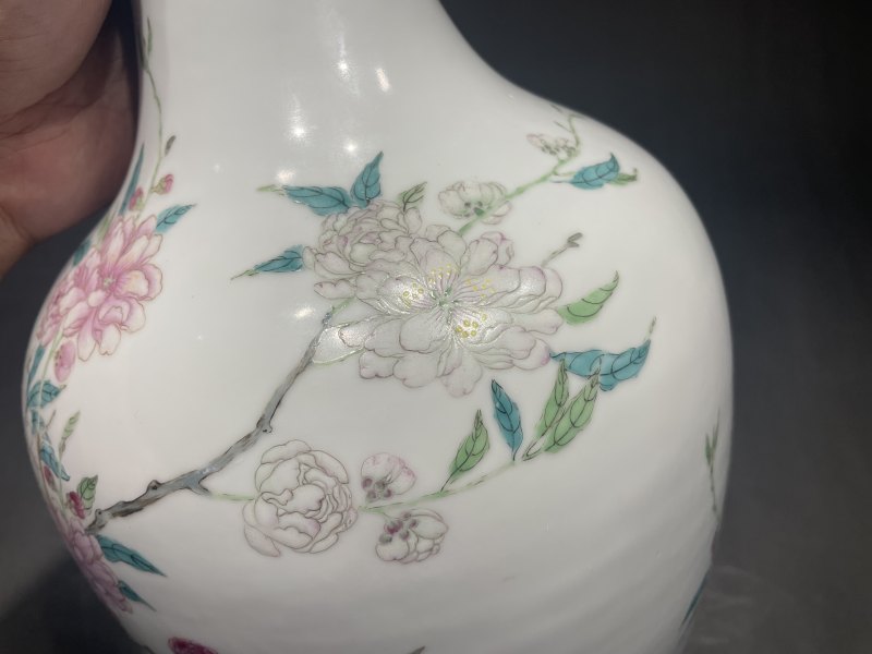清雍正 御制粉彩碧桃花观音尊 - 图7