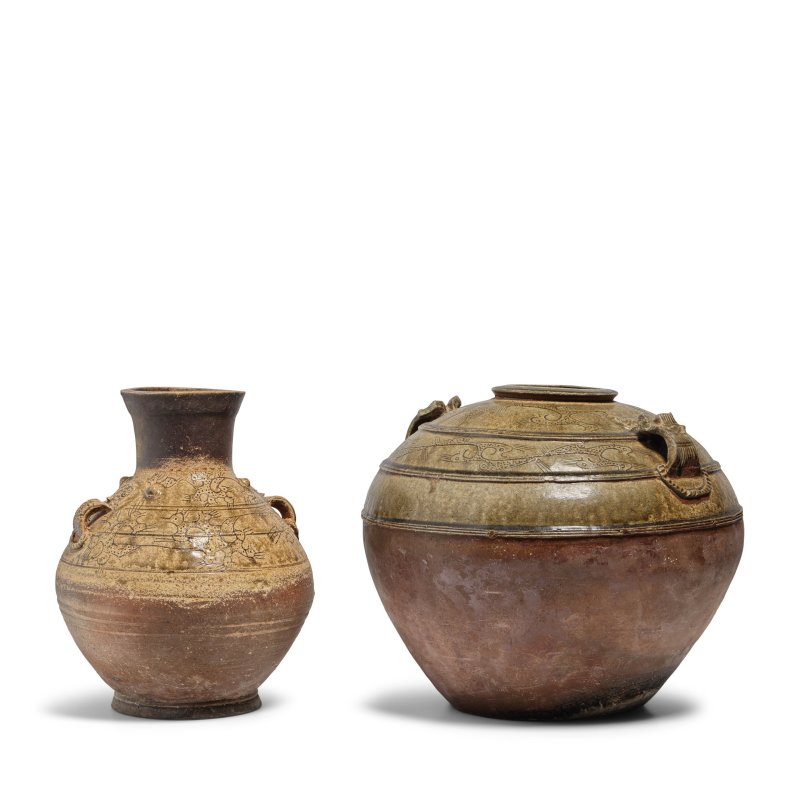 漢 青釉鋪首罐兩件 | TWO ASH-GLAZED STONEWARE JARS WITH TAOTIE RING HANDLES