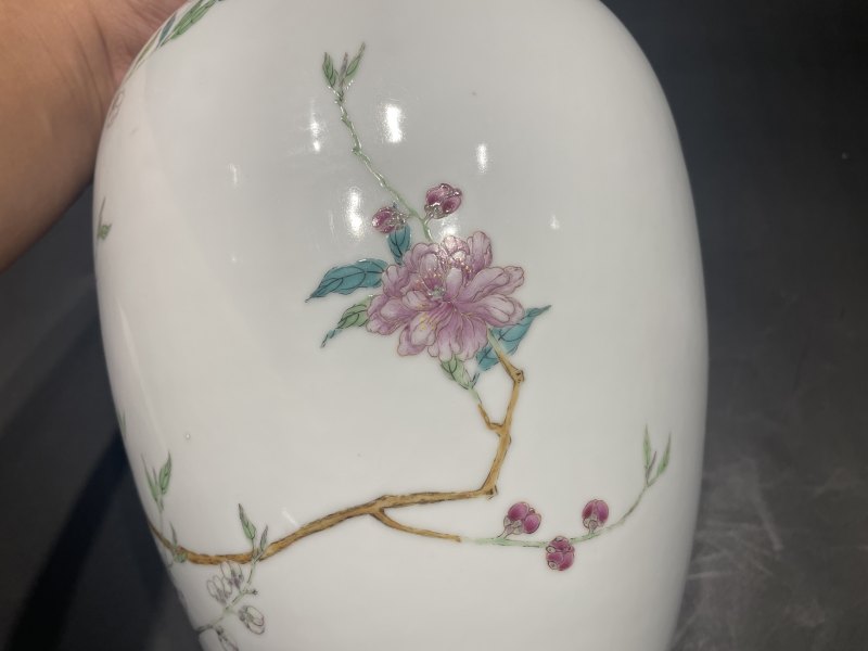 清雍正 御制粉彩碧桃花观音尊 - 图8