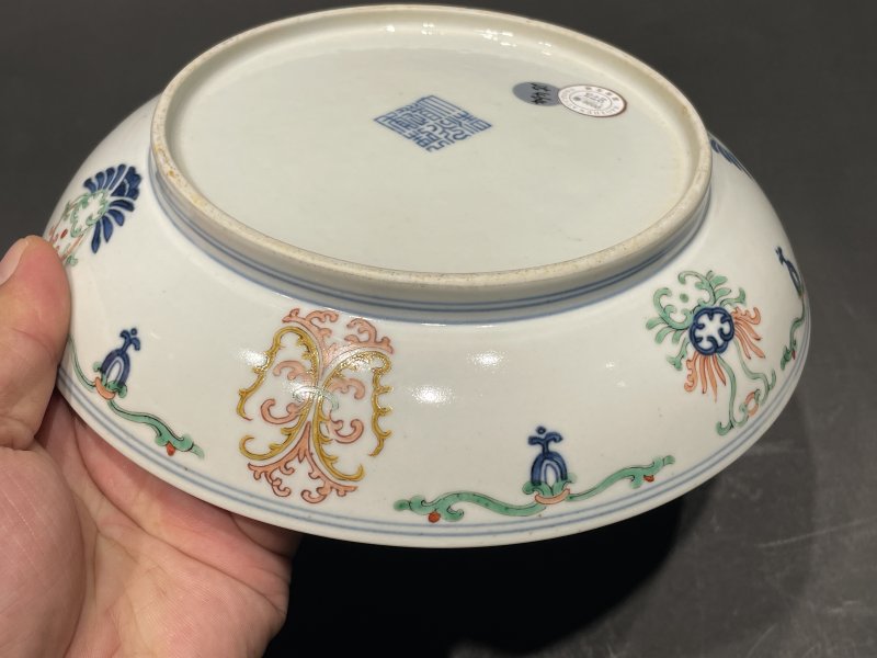 清道光 斗彩忍冬纹盘 - 图8
